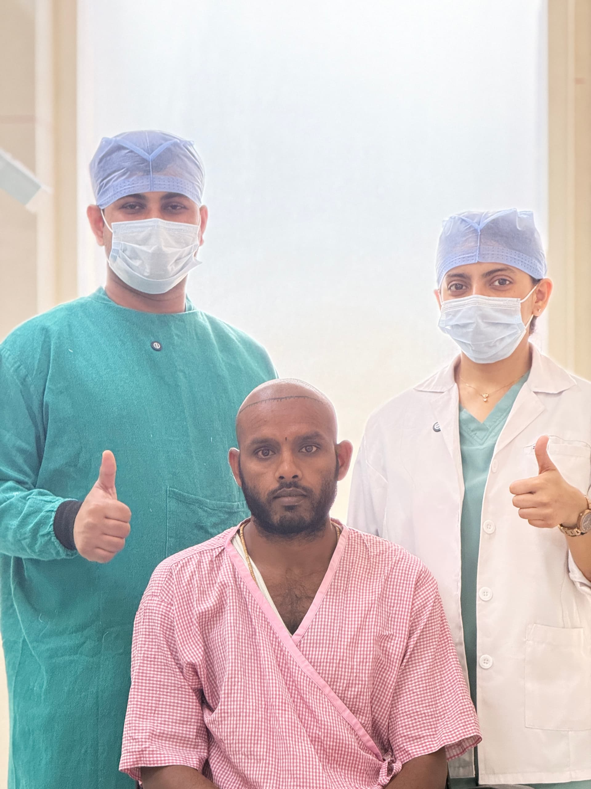Hair Transplant Techniques Explained: FUE, FUT, DHI, Sapphire FUE & Robotic Methods